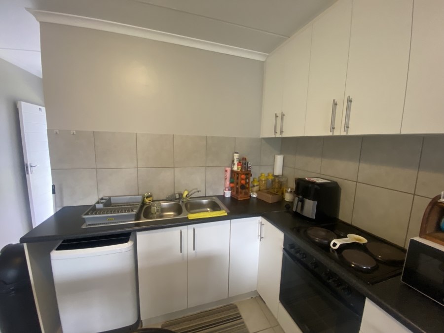 To Let 2 Bedroom Property for Rent in Sonkring Western Cape